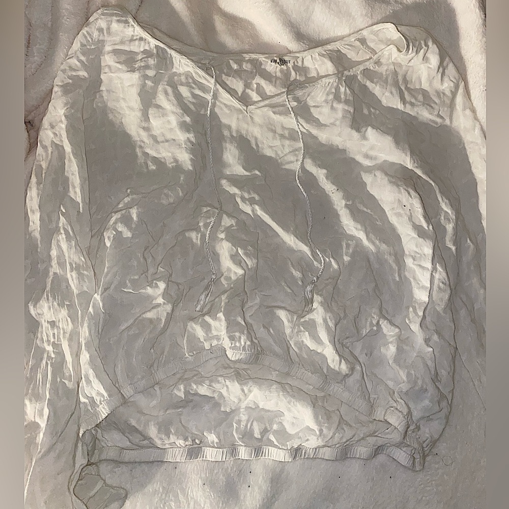basic white aeropostale top | size large